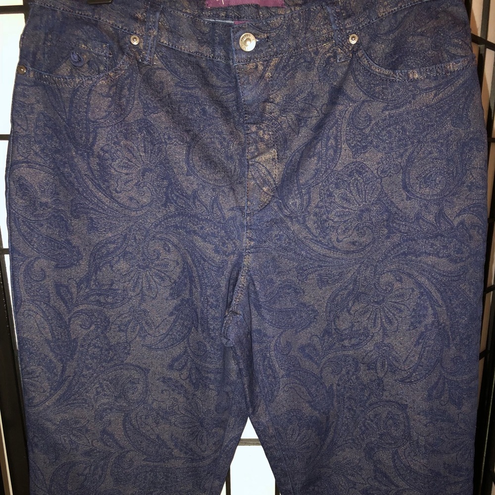 Gloria Vanderbilt Paisley Print Jeans